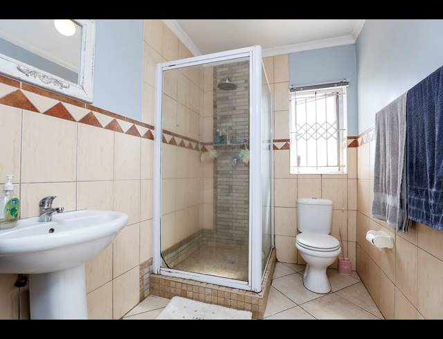 3 BEDROOM TOWNHOUSE FOR SALE IN RED HILL